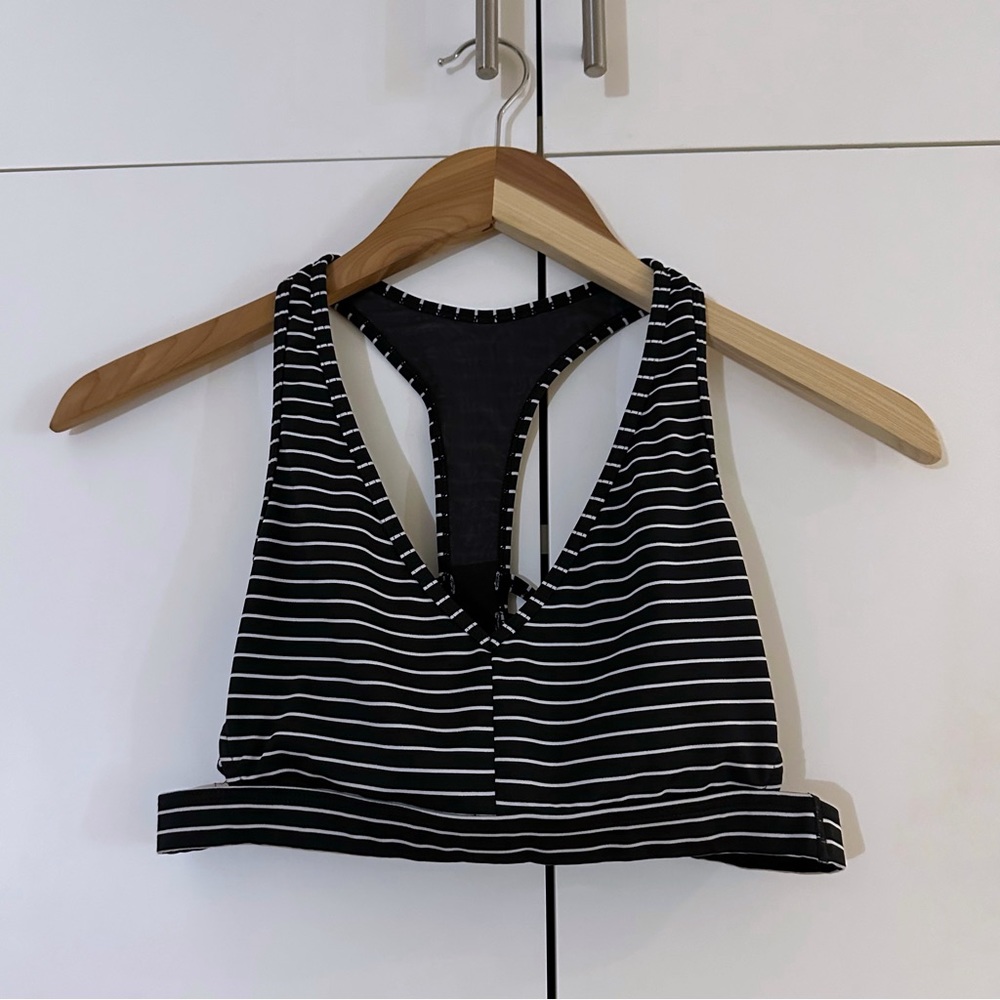 Victoria's Secret Sport Bralette Sports Bra Cutout Back Black White Stripe